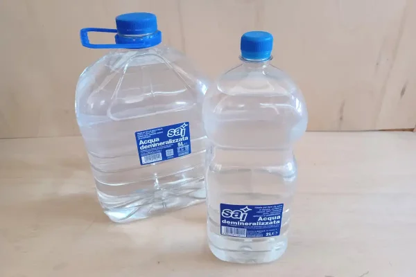 قیمت آب مقطر 5 لیتری